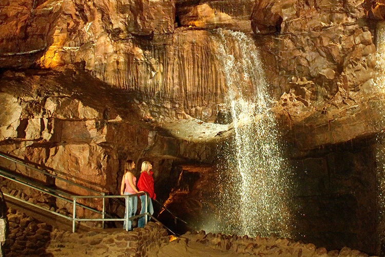Dan yr Ogof